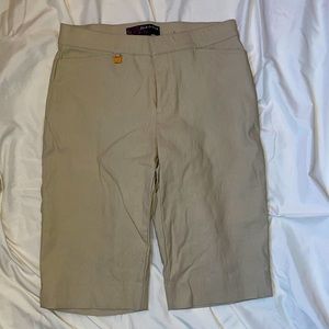 Peck & peck Bermuda beige shorts
